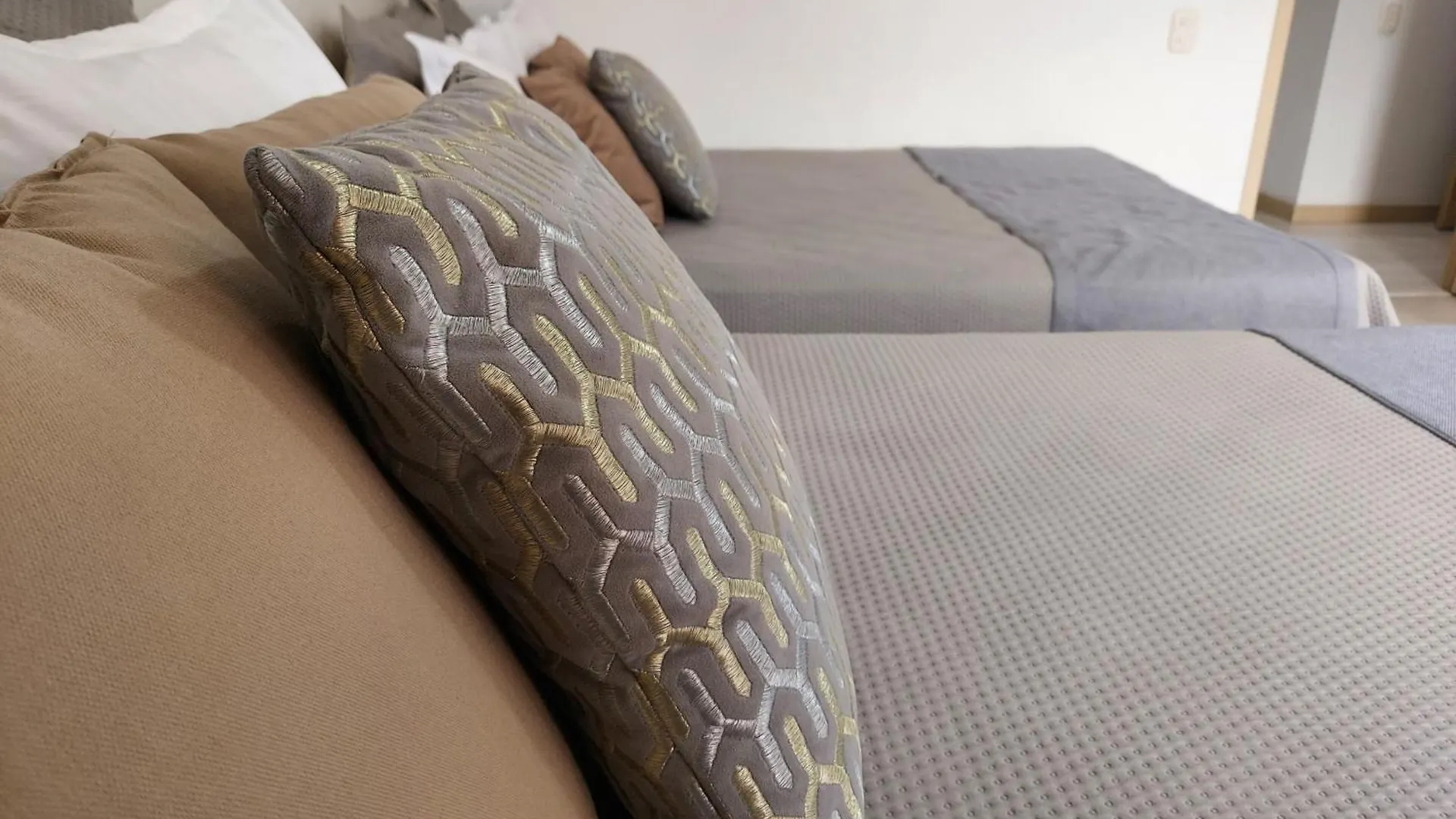דירה מדיין San Peter Family Suites
