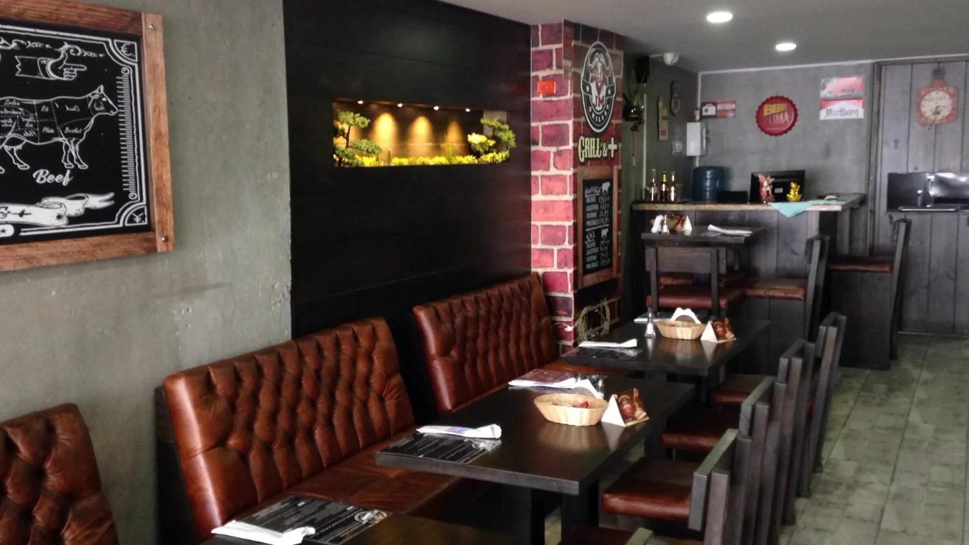 San Peter Family Suites Medellin 0*,  Colombia